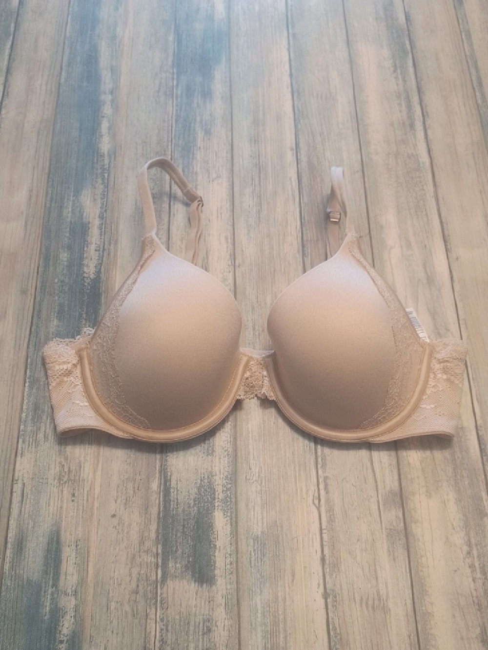 SPANX Nude/Beige T-Shirt Bra with Lace Trim